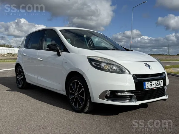 Renault 2012 Renault Grand Scenic Bose, 2.0 dCi, 118 kW, m