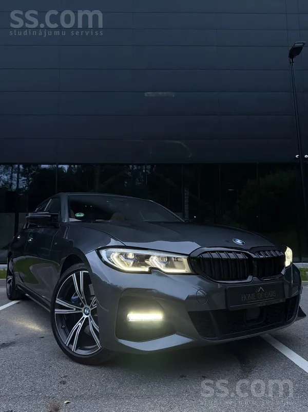 BMW 330