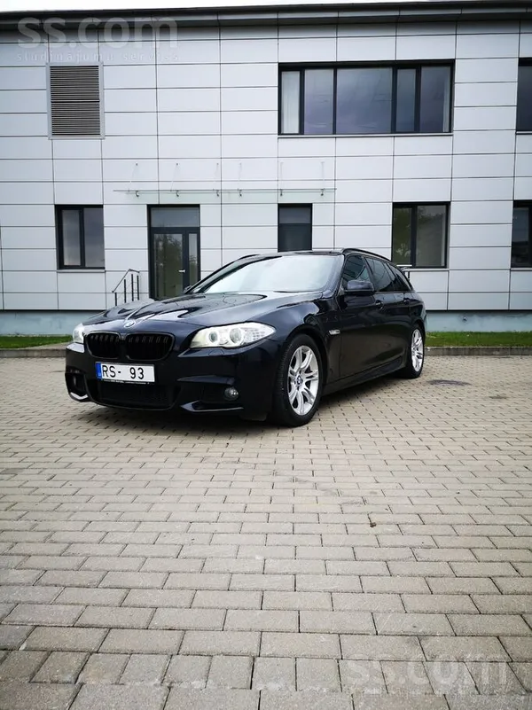 BMW F11 525D Oem M pakotnē