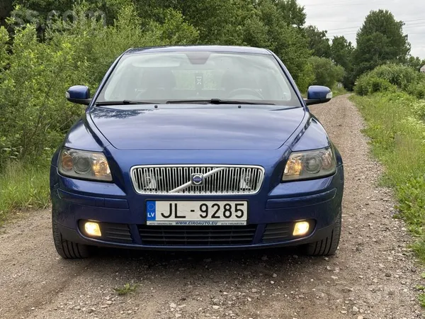 Volvo V50