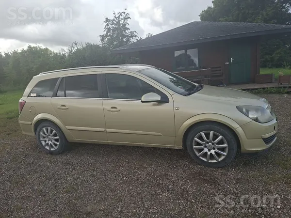 Opel Pārdod opel astra H SW, 2005.gads, nesen nomainīts