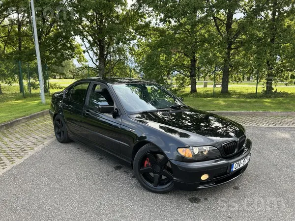 BMW 330