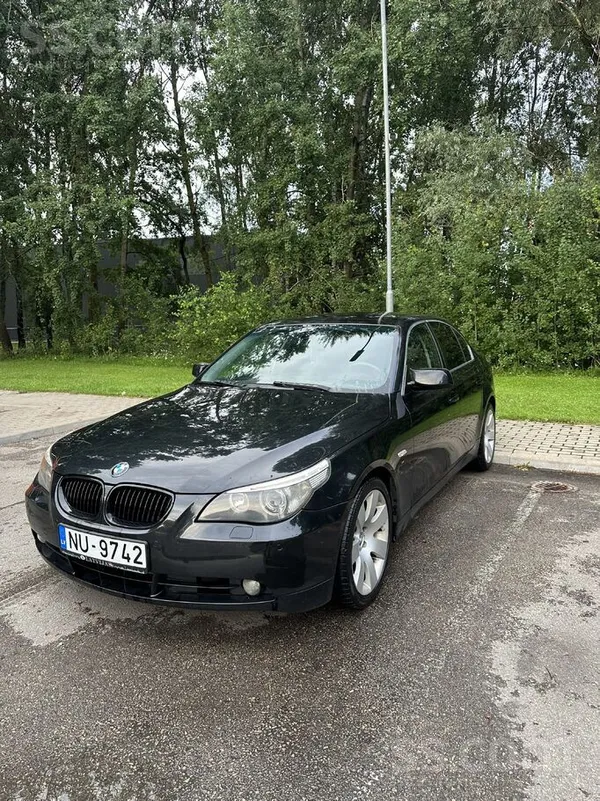 BMW 530