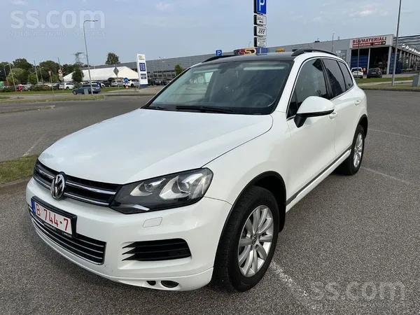 Volkswagen VW Toureg 3.0 180 kw, 2014 gada nesen no Beļģija .