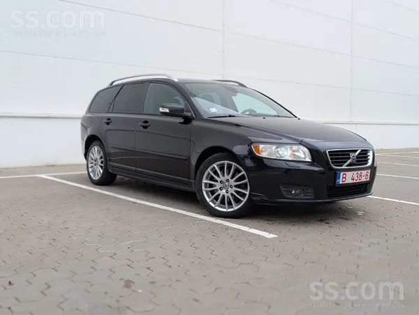 Volvo 2, 0 dci 100kw Automats, Ādas salons, Xenons