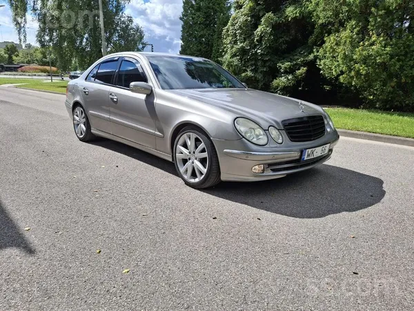 Mercedes E220