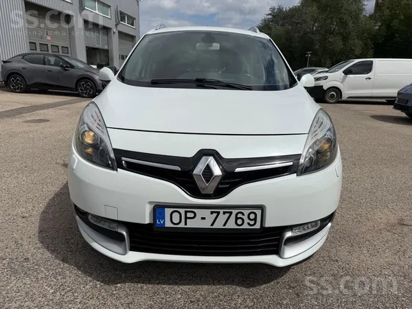 Pārdodu Facelift Renault Grand Scenic ar 1.5 dīzeļdzinēju un automātisko kār