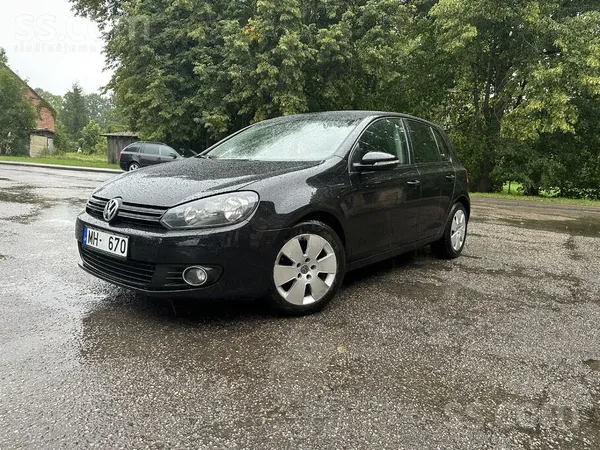 Golfiņš meklē jaunu saimnieku. Mašīna tiek pārdota, jo vairāk stāv, nekā tie
