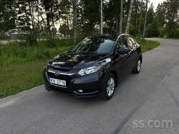 1 īpašniece, auto jauns iegādāts Latvijā. Auto vienmēr uzturēts labā kārtībā, eļļas maiņas ik pa 10t km. Jauna tehniskā apska ...