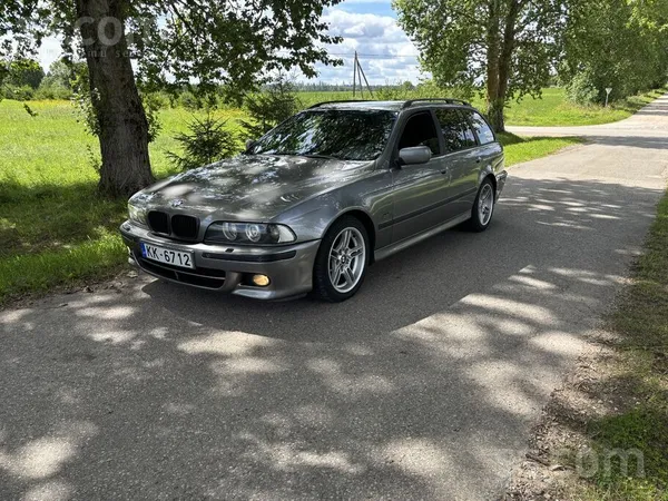 BMW 525