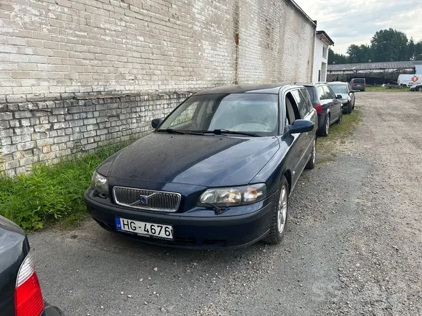 Pārdodu Volvo V70, 2004. gads, 2.4 benzīns/gāze, 125 kW, automātiskā ātrumkā