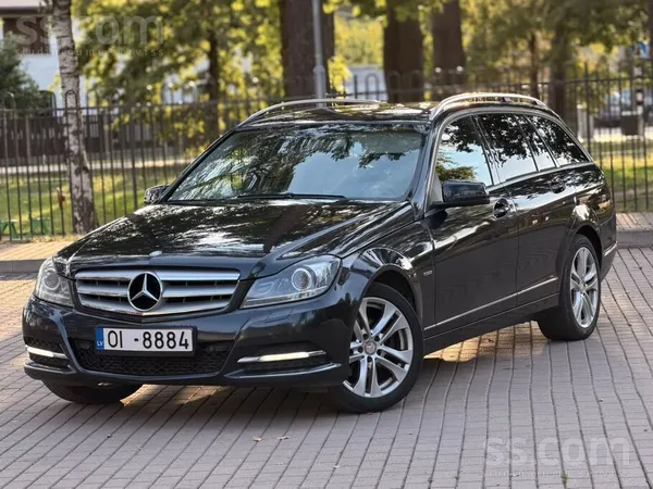 Mercedes Ievests no Vācijas decembrī 2025 gadā Mercedes Ben