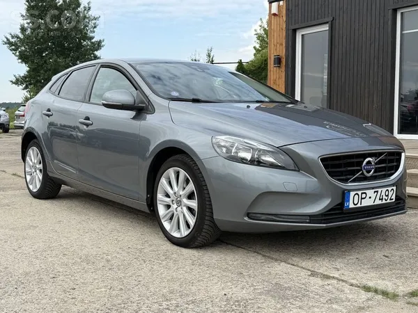 Volvo V40 - 1