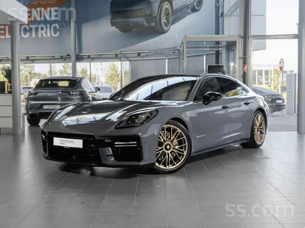 Porsche Panamera - 1
