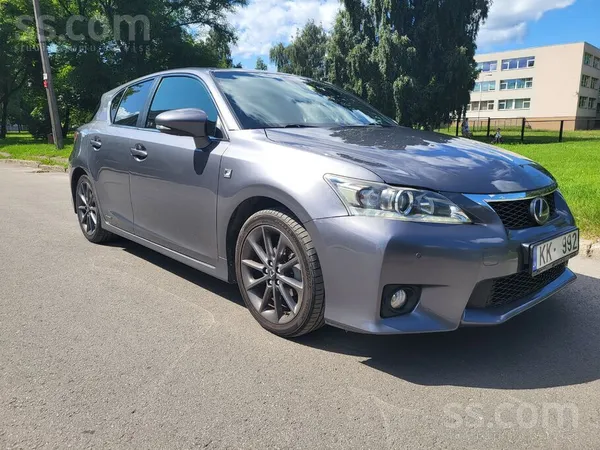 Lexus Pārdodu Lexus Ct200H F-Sport komplektācijā. 