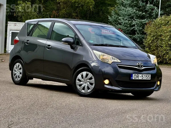 Toyota 1.4D4D 6 atr. 240t. Km. Adas salons. Latvija Nav E