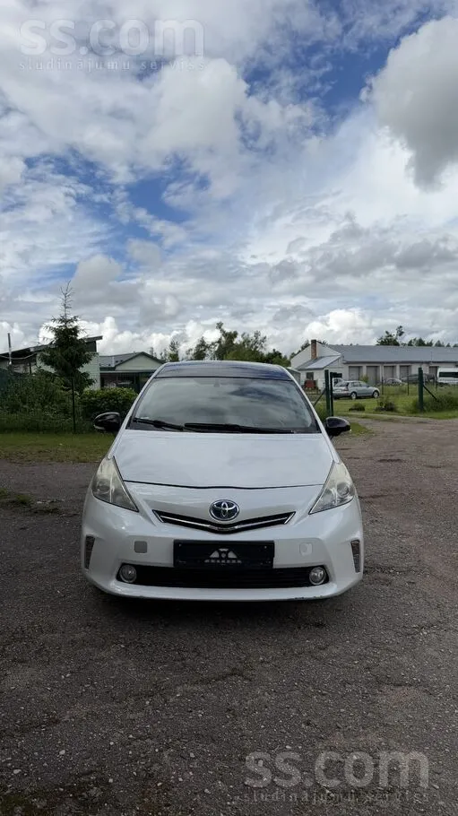 Toyota Prius+
