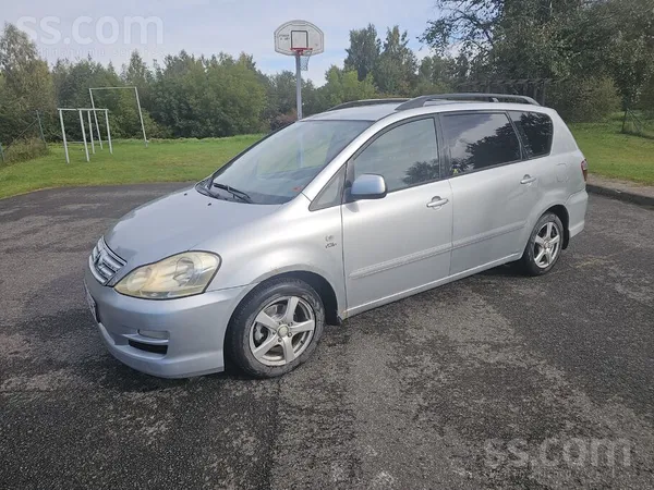 Pārdodu Toyota Avensis verso 2005.gads 2.0 dīzelis
Tehniski labā stāvoklī.