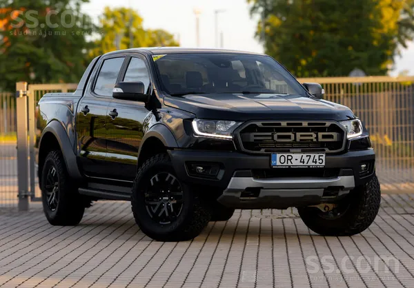 Ford Pārdod 2021.gada Ford Raptor ar 2.0D dzinēju. 