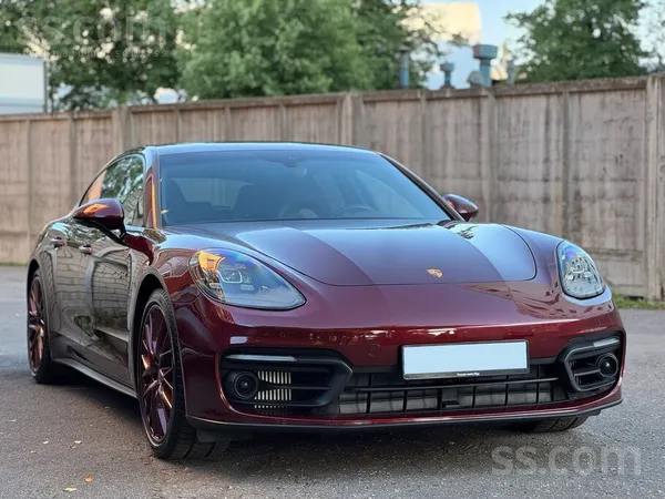 Porsche Porsche Panamera 4 E-Hybrid ar 462 hp reta Burgund