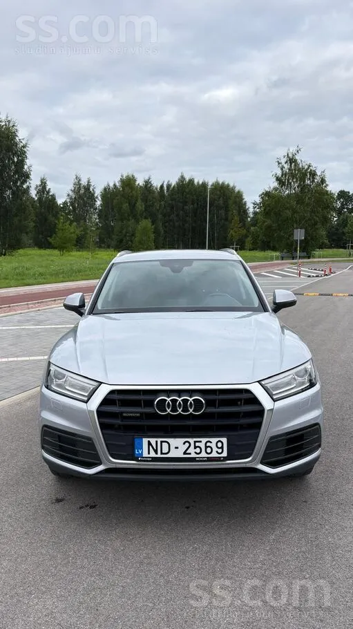 Audi Pārdošanā uz uzņēmumu reģistrēts Audi Q5 Quattro a