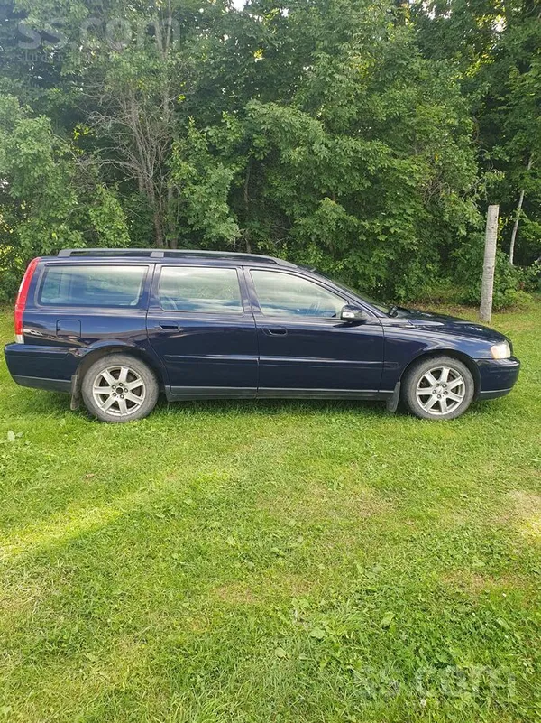 Volvo Pardodu auto Volvo v 70, 2, 4 dizelis 120 kw. Virs