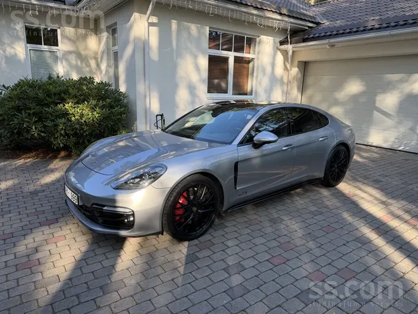 Porsche Pārdod uzņēmums Porsche Panamera Gts Cena ar Pvn