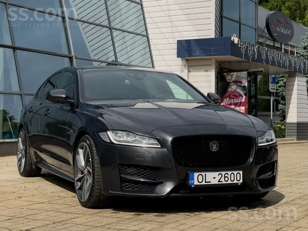 Jaguar XF - 1