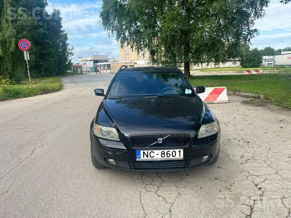 Volvo V50