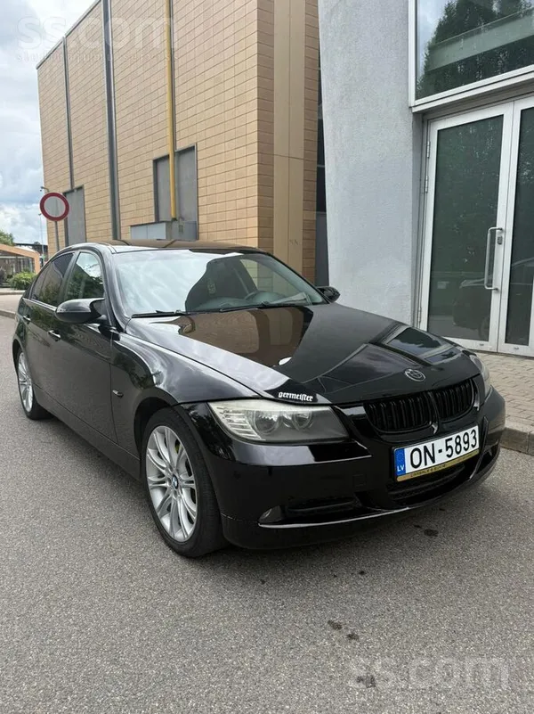 BMW 320