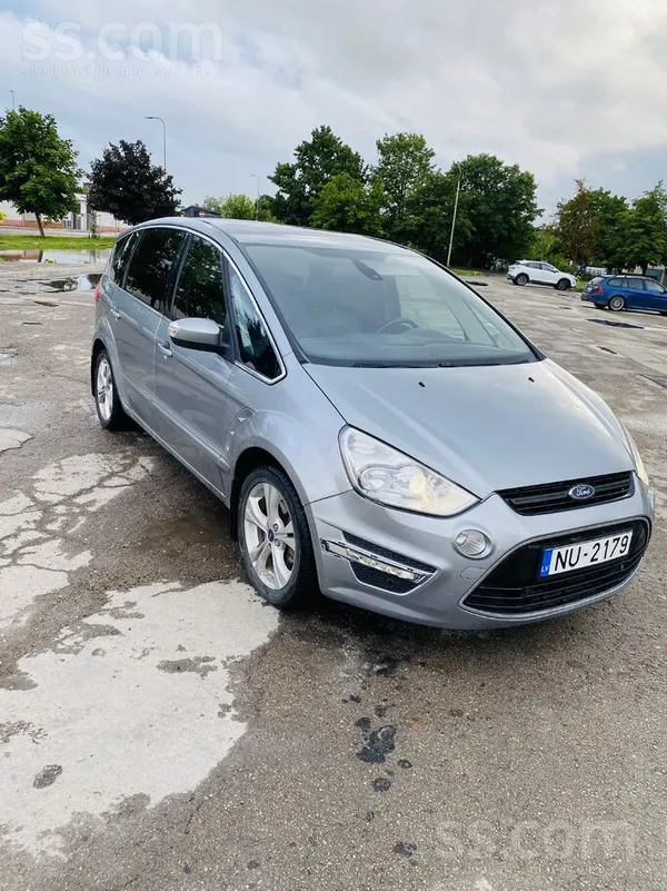 Ford S-Max