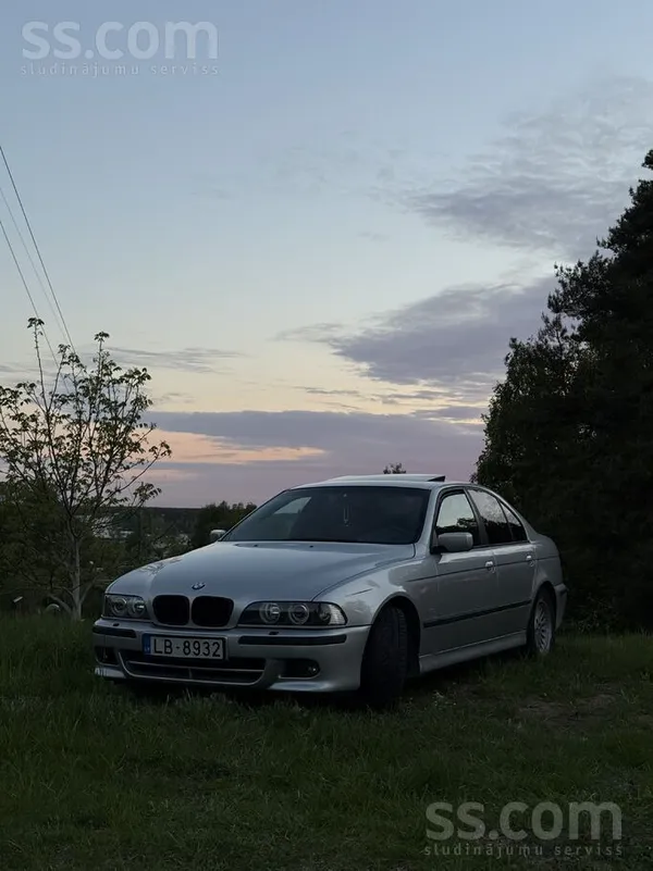 BMW 530