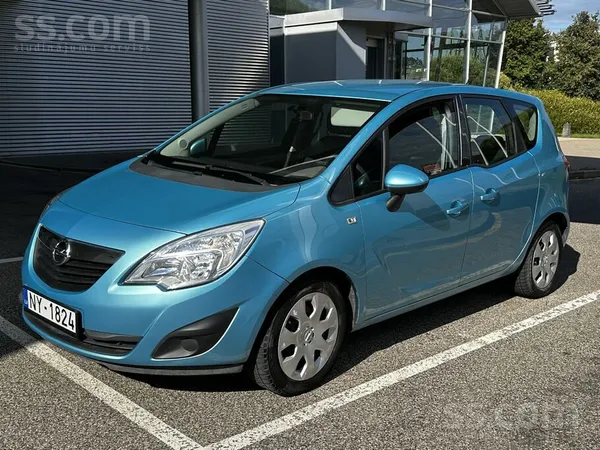 Opel 1.3 Дизель. В отличном состоянии, полтора года наз