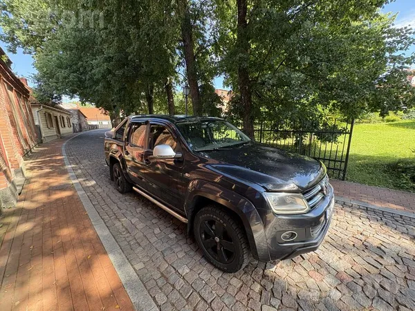 Volkswagen Amarok - 1