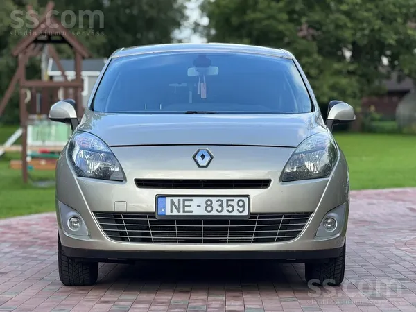 Renault Grand Scenic