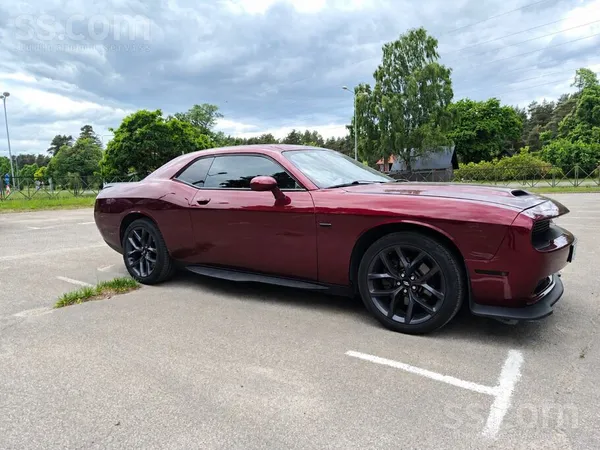Dodge Challenger