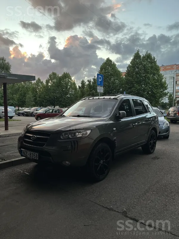 Hyundai Santa FE