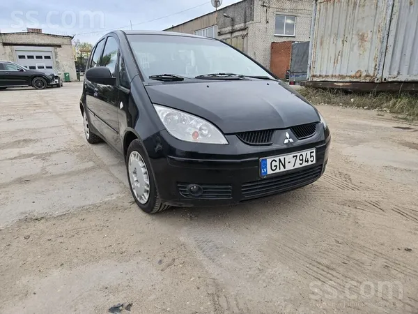 Mitsubishi Colt 1.3 benzins-gaze