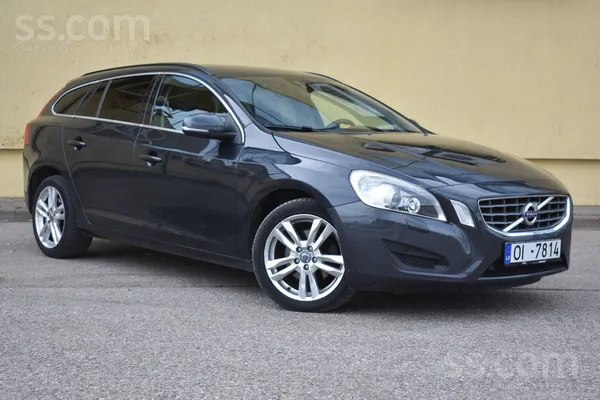 Volvo Volvo V60 (2011.g) Melna Met. 