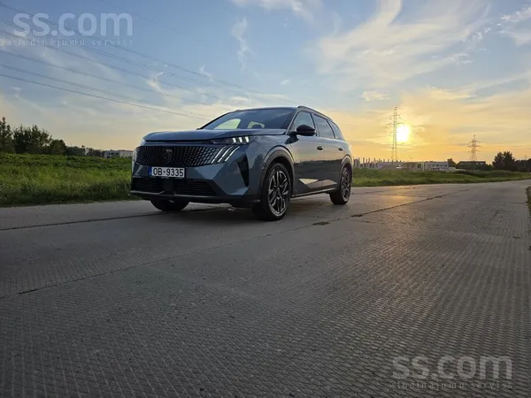 Peugeot 5008 GT Hybrid 136 E-Dcs6 7 vietas 360 kamera Pixel Led Garantija lī