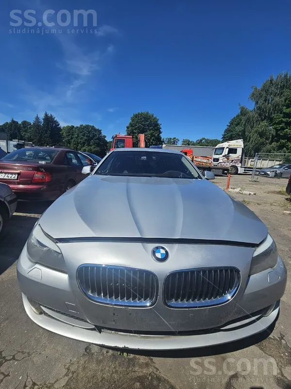BMW 528
