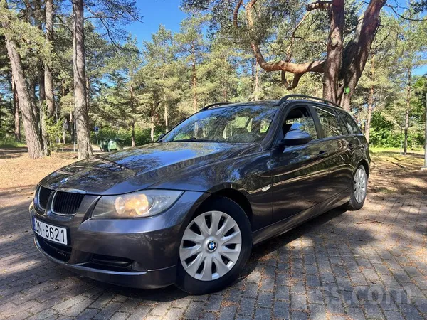BMW 320