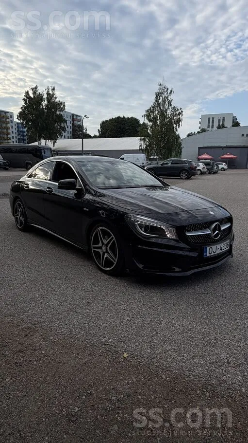 Mercedes CLA200