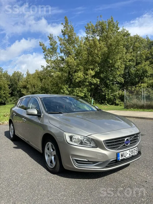 Volvo Pārdodu Volvo V60 D4 2.0 Diesel ar automātisko ātr