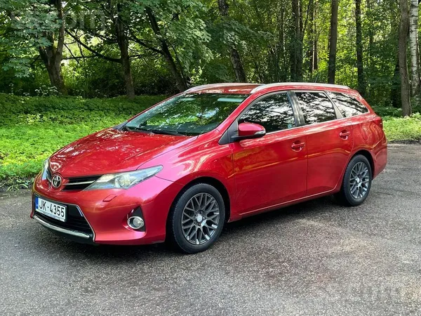 Toyota Toyota Auris, 1.4 dīzelis, mehāniskā ātrumkārba, 2