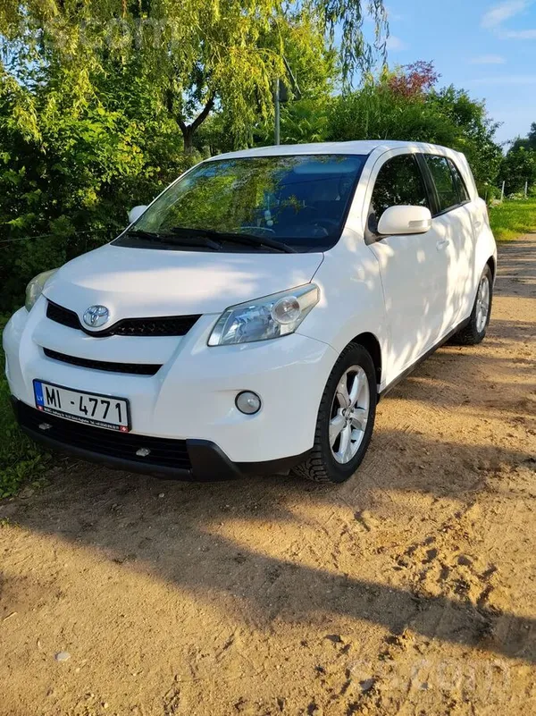 Toyota Urban Cruiser - 1