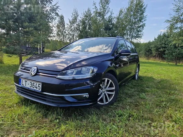 Auto uzturēts regulāri tehniskā kārtībā. Viena lietotāja. 
Mašīnā nav smēķē