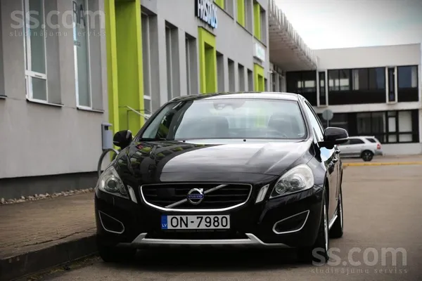 Volvo S60