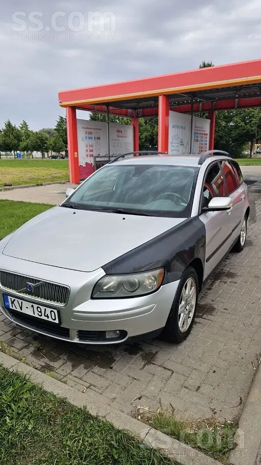 Volvo V50