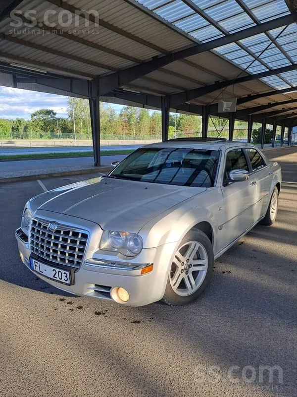 Jaunu saimnieku meklē mūsu mīļais Chrysler 300C.
Vizuāli ļoti labā stāvokl